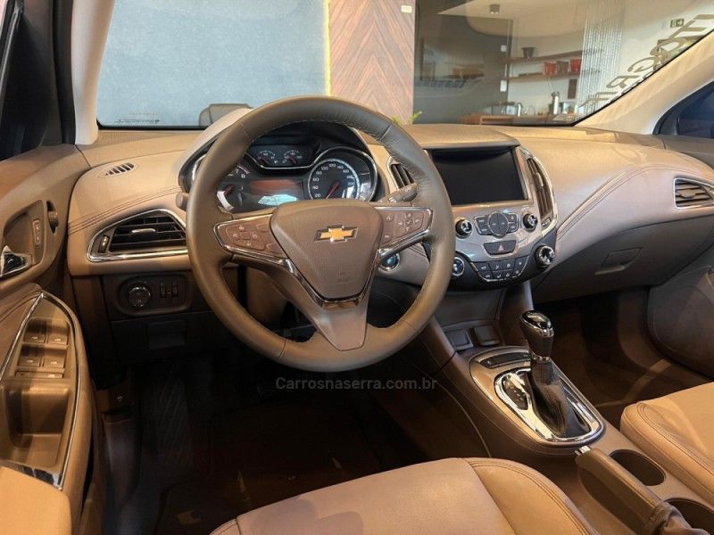 CHEVROLET CRUZE 1.4 TURBO LTZ 16V 2017/2017 AUTOGRIF MOTORS CAMPO BOM / Carros no Vale