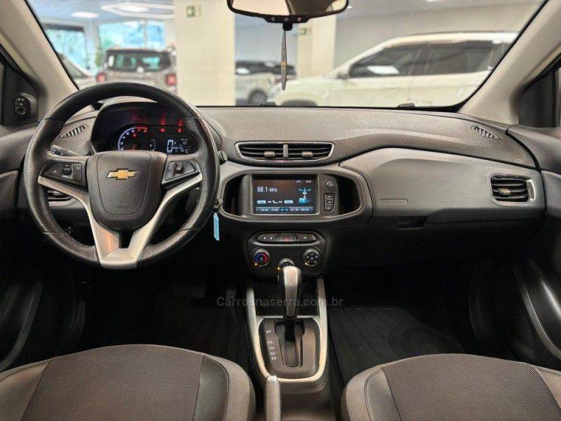 CHEVROLET ONIX 1.4 MPFI ACTIV 8V 2018/2019 LUIGGI AUTOMÓVEIS CARLOS BARBOSA / Carros no Vale