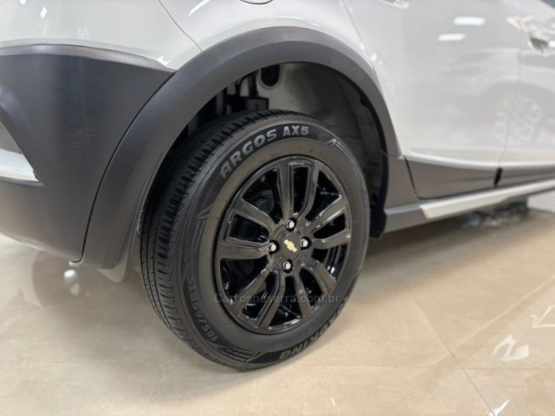 CHEVROLET ONIX 1.4 MPFI ACTIV 8V 2018/2019 LUIGGI AUTOMÓVEIS CARLOS BARBOSA / Carros no Vale
