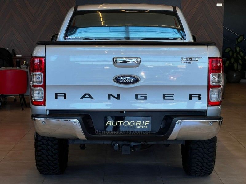 FORD RANGER 3.2 XLT 4X4 CD 20V 2015/2015 AUTOGRIF MOTORS CAMPO BOM / Carros no Vale