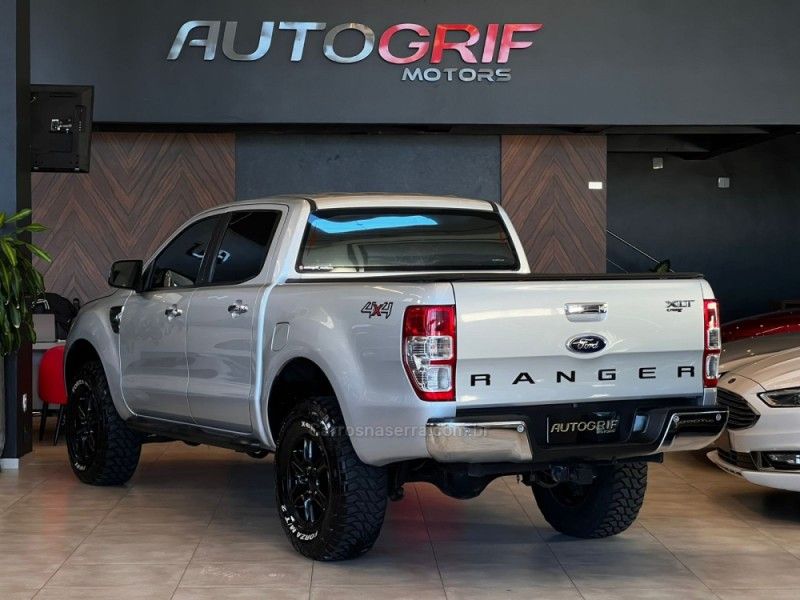 FORD RANGER 3.2 XLT 4X4 CD 20V 2015/2015 AUTOGRIF MOTORS CAMPO BOM / Carros no Vale