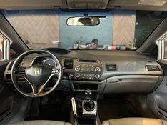 HONDA CIVIC 1.8 LXS 16V 2010/2011 AUTOGRIF MOTORS CAMPO BOM / Carros no Vale