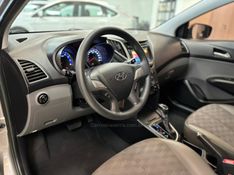 HYUNDAI HB20S 1.6 COMFORT PLUS 16V 2017/2018 LUIGGI AUTOMÓVEIS CARLOS BARBOSA / Carros no Vale