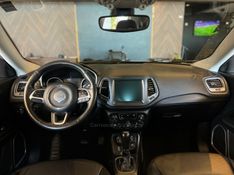JEEP COMPASS 2.0 16V LONGITUDE 4X4 2017/2017 AUTOGRIF MOTORS CAMPO BOM / Carros no Vale