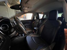 JEEP COMPASS 2.0 16V LONGITUDE 4X4 2017/2017 AUTOGRIF MOTORS CAMPO BOM / Carros no Vale