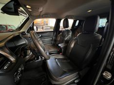 JEEP RENEGADE 1.3 LONGITUDE T270 TURBO 2022/2022 AUTOGRIF MOTORS CAMPO BOM / Carros no Vale