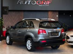 KIA SORENTO 3.5 S.658 V6 4X4 24V 2012/2013 AUTOGRIF MOTORS CAMPO BOM / Carros no Vale