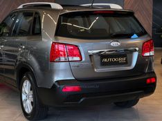 KIA SORENTO 3.5 S.658 V6 4X4 24V 2012/2013 AUTOGRIF MOTORS CAMPO BOM / Carros no Vale