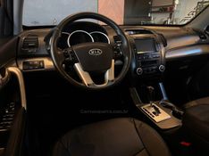 KIA SORENTO 3.5 S.658 V6 4X4 24V 2012/2013 AUTOGRIF MOTORS CAMPO BOM / Carros no Vale