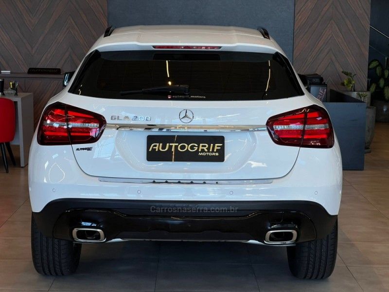 MERCEDES-BENZ GLA 200 1.6 CGI ADVANCE 16V TURBO 2019/2019 AUTOGRIF MOTORS CAMPO BOM / Carros no Vale