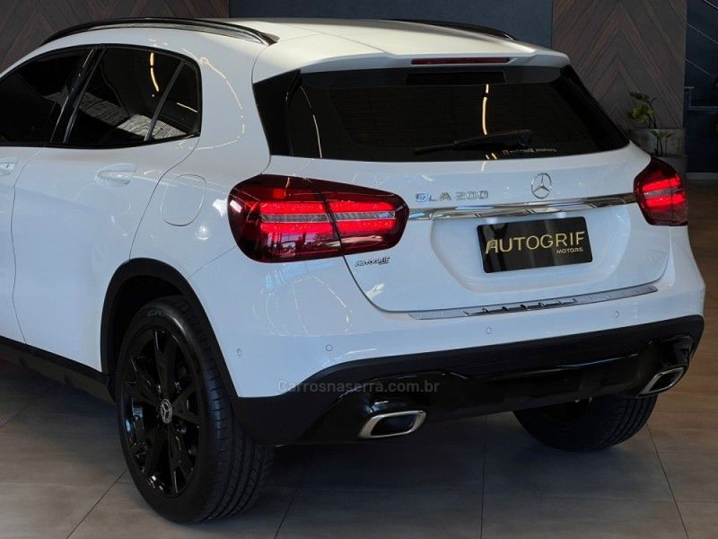 MERCEDES-BENZ GLA 200 1.6 CGI ADVANCE 16V TURBO 2019/2019 AUTOGRIF MOTORS CAMPO BOM / Carros no Vale