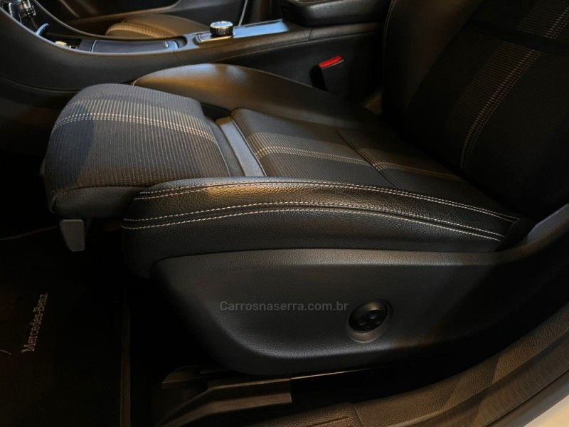 MERCEDES-BENZ GLA 200 1.6 CGI ADVANCE 16V TURBO 2019/2019 AUTOGRIF MOTORS CAMPO BOM / Carros no Vale