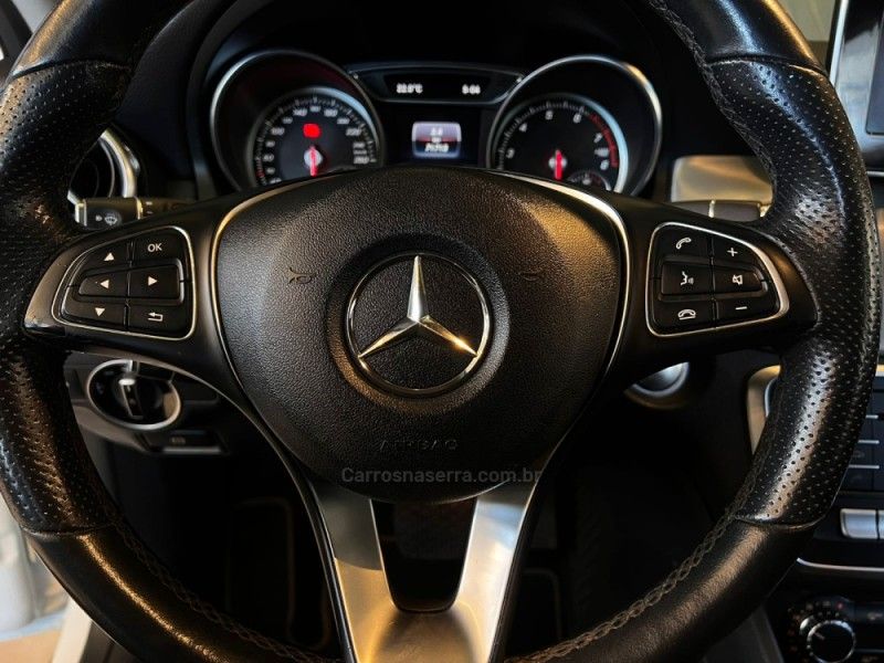 MERCEDES-BENZ GLA 200 1.6 CGI ADVANCE 16V TURBO 2019/2019 AUTOGRIF MOTORS CAMPO BOM / Carros no Vale