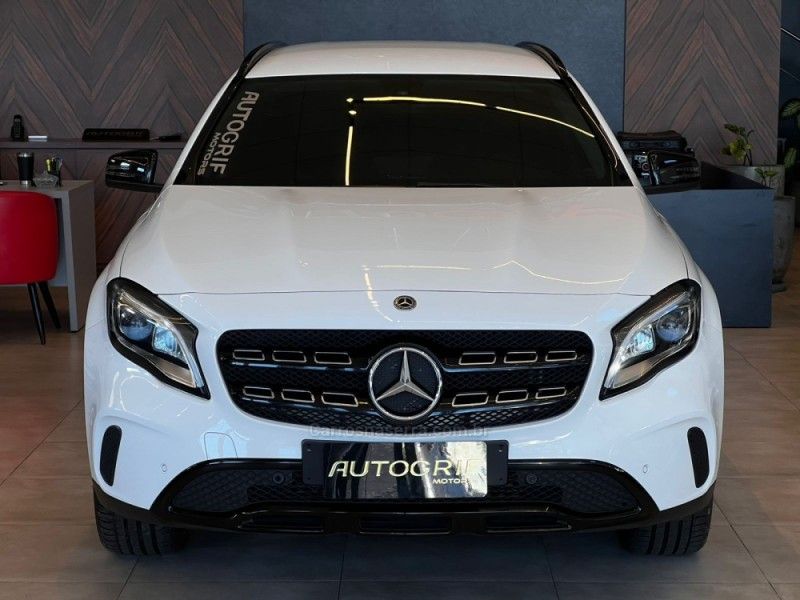 MERCEDES-BENZ GLA 200 1.6 CGI ADVANCE 16V TURBO 2019/2019 AUTOGRIF MOTORS CAMPO BOM / Carros no Vale