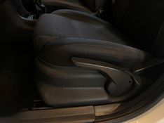 VOLKSWAGEN FOX 1.0 MI COMFORTLINE 8V 2015/2015 AUTOGRIF MOTORS CAMPO BOM / Carros no Vale