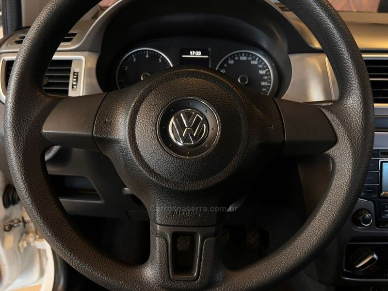 VOLKSWAGEN FOX 1.0 MI COMFORTLINE 8V 2015/2015 AUTOGRIF MOTORS CAMPO BOM / Carros no Vale