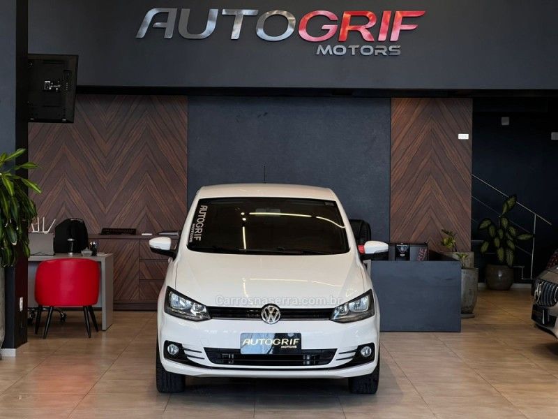 VOLKSWAGEN FOX 1.0 MI COMFORTLINE 8V 2015/2015 AUTOGRIF MOTORS CAMPO BOM / Carros no Vale
