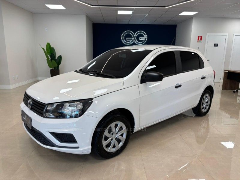 VOLKSWAGEN GOL 1.0 12V MPI TOTALFLEX 2019/2020 LUIGGI AUTOMÓVEIS CARLOS BARBOSA / Carros no Vale