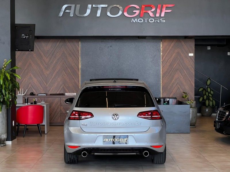 VOLKSWAGEN GOLF 2.0 TSI GTI 16V TURBO 2016/2016 AUTOGRIF MOTORS CAMPO BOM / Carros no Vale