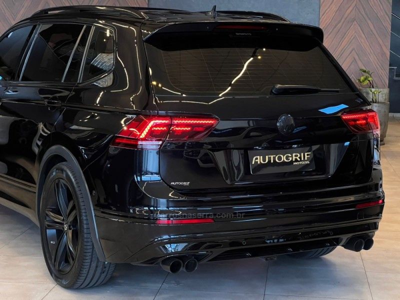 VOLKSWAGEN TIGUAN 2.0 ALLSPACE R-LINE 350 TSI 4X4 2018/2018 AUTOGRIF MOTORS CAMPO BOM / Carros no Vale