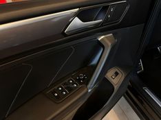 VOLKSWAGEN TIGUAN 2.0 ALLSPACE R-LINE 350 TSI 4X4 2018/2018 AUTOGRIF MOTORS CAMPO BOM / Carros no Vale