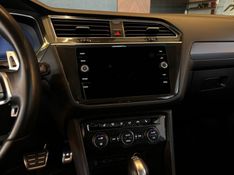 VOLKSWAGEN TIGUAN 2.0 ALLSPACE R-LINE 350 TSI 4X4 2018/2018 AUTOGRIF MOTORS CAMPO BOM / Carros no Vale