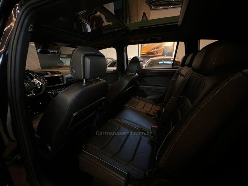 VOLKSWAGEN TIGUAN 2.0 ALLSPACE R-LINE 350 TSI 4X4 2018/2018 AUTOGRIF MOTORS CAMPO BOM / Carros no Vale