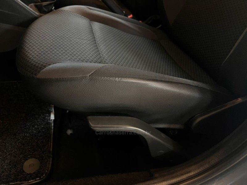 VOLKSWAGEN VOYAGE 1.6 MSI TOTALFLEX 8V 2018/2019 AUTOGRIF MOTORS CAMPO BOM / Carros no Vale