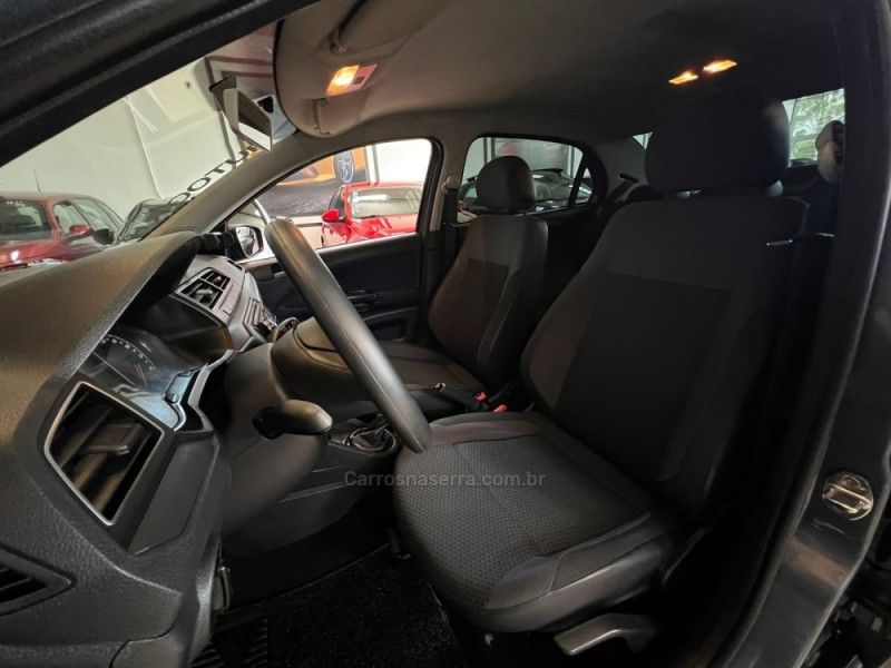 VOLKSWAGEN VOYAGE 1.6 MSI TOTALFLEX 8V 2018/2019 AUTOGRIF MOTORS CAMPO BOM / Carros no Vale