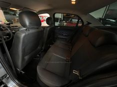 VOLKSWAGEN VOYAGE 1.6 MSI TOTALFLEX 8V 2018/2019 AUTOGRIF MOTORS CAMPO BOM / Carros no Vale