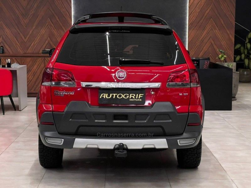 FIAT PALIO 1.8 MPI ADVENTURE LOCKER WEEKEND 8V 2015/2015 AUTOGRIF MOTORS CAMPO BOM / Carros no Vale
