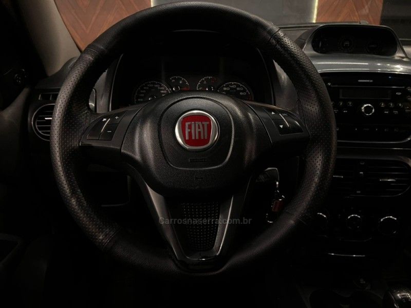 FIAT PALIO 1.8 MPI ADVENTURE LOCKER WEEKEND 8V 2015/2015 AUTOGRIF MOTORS CAMPO BOM / Carros no Vale