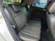 Ford Fiesta TIT./TIT.Plus 1.6 16V 2016/2016 RENNER AUTOMÓVEIS LAJEADO / Carros no Vale