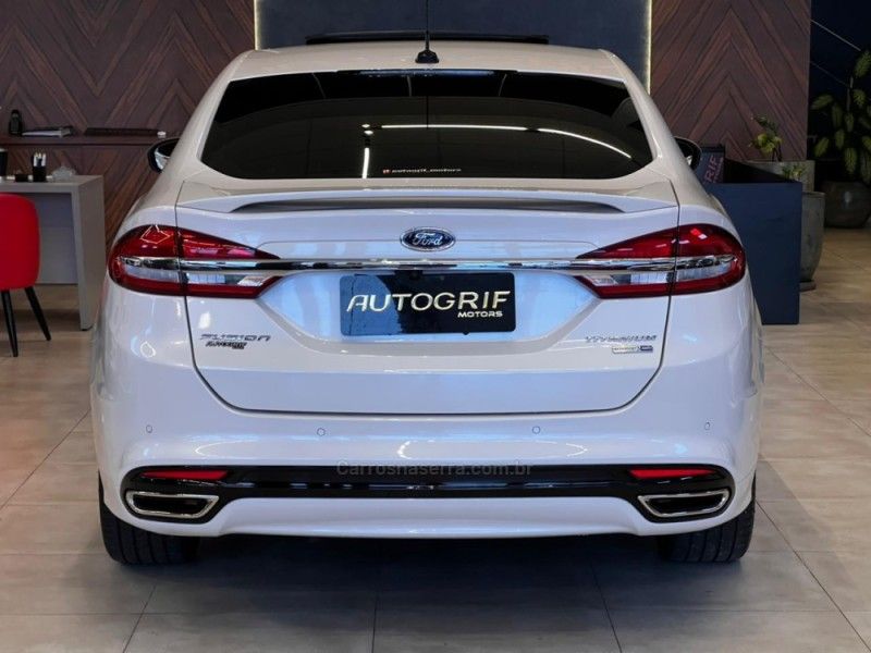 FORD FUSION 2.0 TITANIUM GTDI ECOBOOST AWD 2018/2018 AUTOGRIF MOTORS CAMPO BOM / Carros no Vale