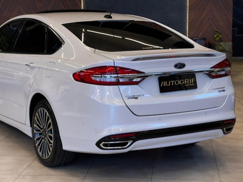 FORD FUSION 2.0 TITANIUM GTDI ECOBOOST AWD 2018/2018 AUTOGRIF MOTORS CAMPO BOM / Carros no Vale