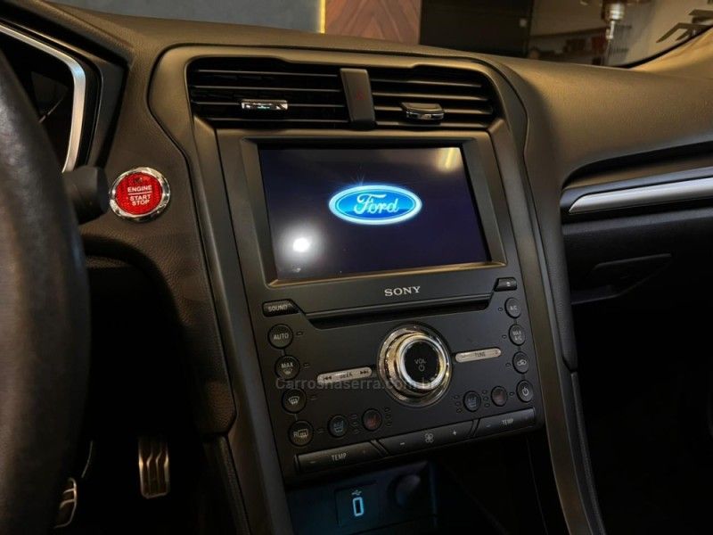FORD FUSION 2.0 TITANIUM GTDI ECOBOOST AWD 2018/2018 AUTOGRIF MOTORS CAMPO BOM / Carros no Vale
