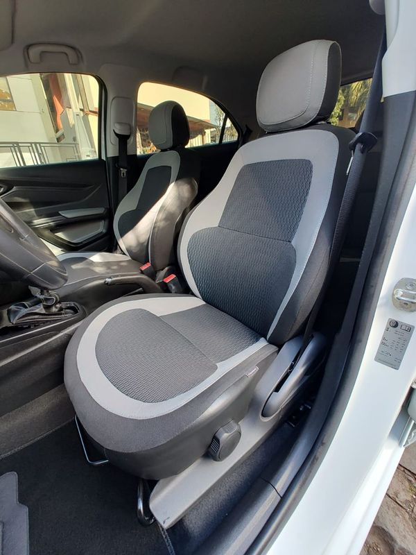 CHEVROLET ONIX HATCH LS 1.0 8V FlexPower Mec. 2016/2016 RENNER AUTOMÓVEIS LAJEADO / Carros no Vale