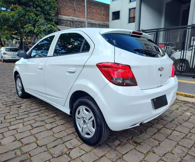 CHEVROLET ONIX HATCH LS 1.0 8V FlexPower Mec. 2016/2016 RENNER AUTOMÓVEIS LAJEADO / Carros no Vale