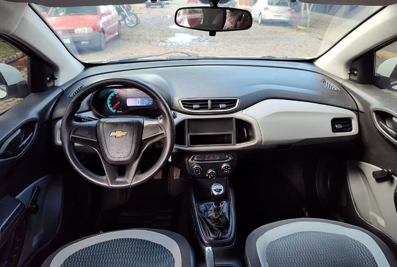 CHEVROLET ONIX HATCH LS 1.0 8V FlexPower Mec. 2016/2016 RENNER AUTOMÓVEIS LAJEADO / Carros no Vale