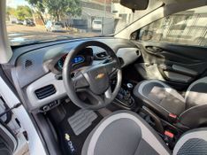 CHEVROLET ONIX HATCH LS 1.0 8V FlexPower Mec. 2016/2016 RENNER AUTOMÓVEIS LAJEADO / Carros no Vale