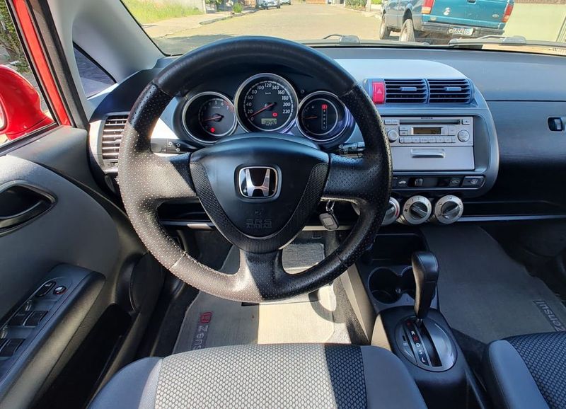 Honda Fit LX 1.4/ 8V/16V 2007/2008 RENNER AUTOMÓVEIS LAJEADO / Carros no Vale