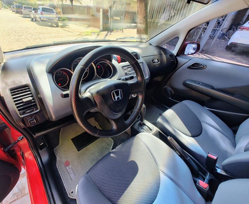 Honda Fit LX 1.4/ 8V/16V 2007/2008 RENNER AUTOMÓVEIS LAJEADO / Carros no Vale