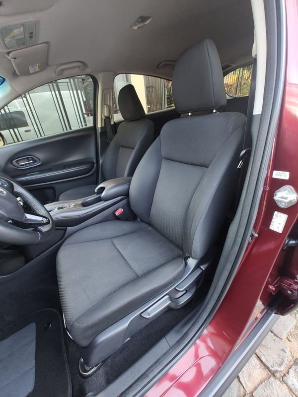 Honda HR-V EX 1.8 Flexone 16V 2017/2017 RENNER AUTOMÓVEIS LAJEADO / Carros no Vale Honda HR-V EX 1.8 Flexone 16V 2017/2017 RENNER AUTOMÓVEIS LAJEADO / Carros no Vale