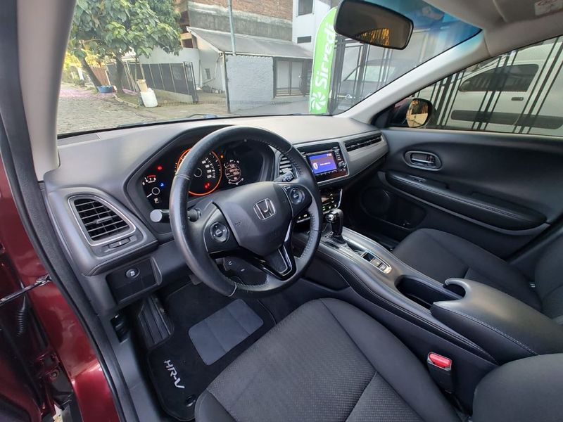 Honda HR-V EX 1.8 Flexone 16V 2017/2017 RENNER AUTOMÓVEIS LAJEADO / Carros no Vale Honda HR-V EX 1.8 Flexone 16V 2017/2017 RENNER AUTOMÓVEIS LAJEADO / Carros no Vale