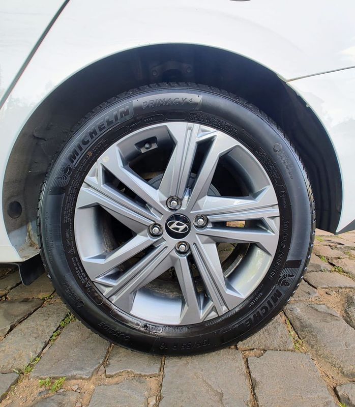 Hyundai HB20S Plat Safety 1.0 TB 12V 2025/2025 RENNER AUTOMÓVEIS LAJEADO / Carros no Vale