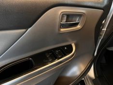 MITSUBISHI L200 TRITON 2.4 16V TURBO SPORT HPE CD 4X4 2017/2017 AUTOGRIF MOTORS CAMPO BOM / Carros no Vale