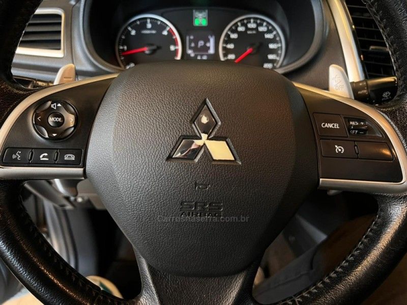 MITSUBISHI L200 TRITON 2.4 16V TURBO SPORT HPE CD 4X4 2017/2017 AUTOGRIF MOTORS CAMPO BOM / Carros no Vale