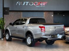MITSUBISHI L200 TRITON 2.4 16V TURBO SPORT HPE CD 4X4 2017/2017 AUTOGRIF MOTORS CAMPO BOM / Carros no Vale