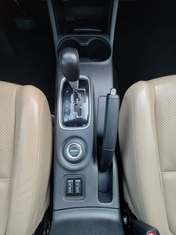 Mitsubishi OUTLANDER 3.0/ GT V6 2015/2016 RENNER AUTOMÓVEIS LAJEADO / Carros no Vale