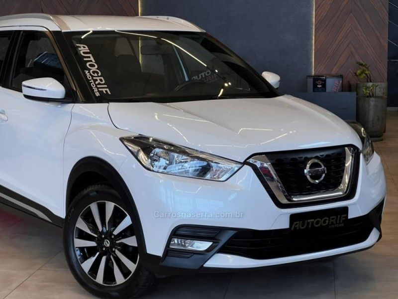 NISSAN KICKS 1.6 16V SV XTRONIC 2018/2018 AUTOGRIF MOTORS CAMPO BOM / Carros no Vale